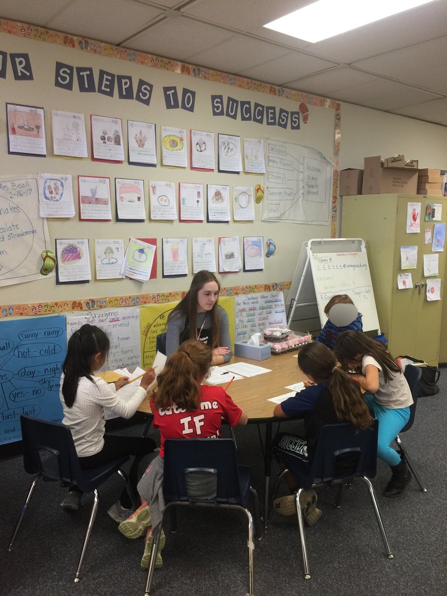 cteousd1's tweet photo. Careers In Education students at their paraprofessional internships at Imperial Elementary. https://t.co/GXGris8gE8