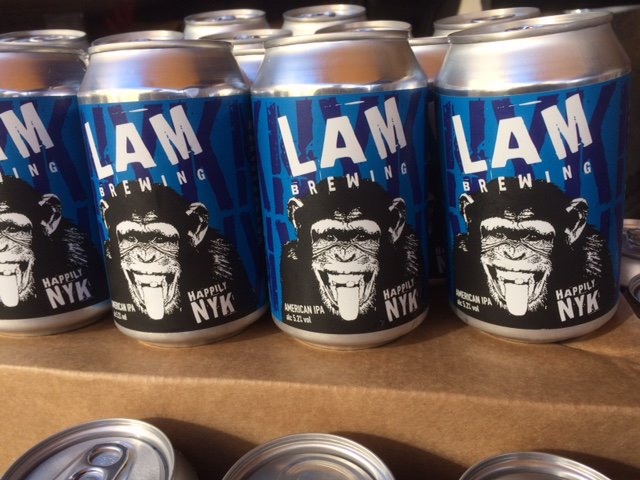 It's market day tomorrow 9:00 - 12:30.  It'll be 40+ stalls and a craft fair.  What a great morning out. #lovincotswolds @lambrewing