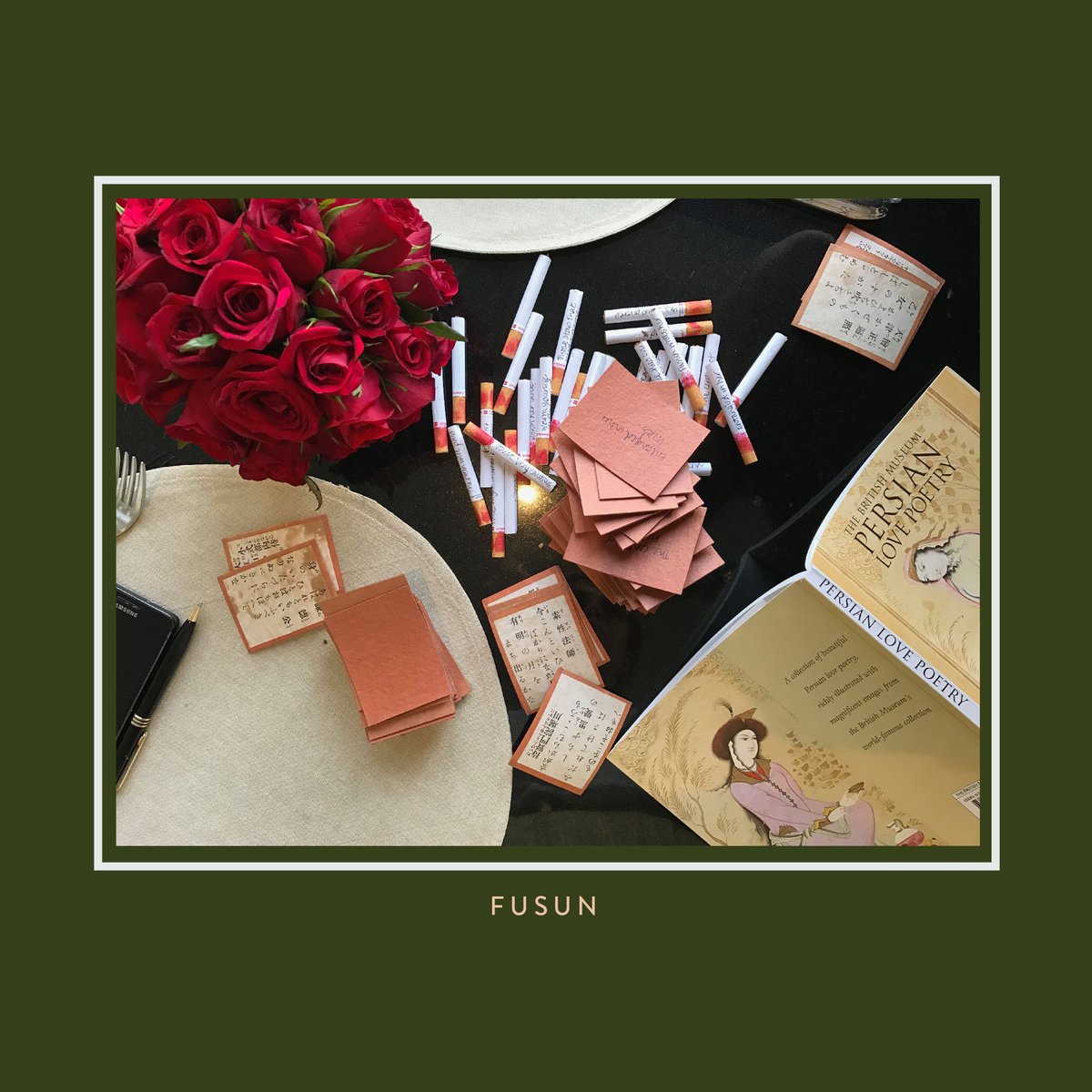 PerfumeLibrary's tweet image. Fusun #theperfumelibrary #storytelliing #memories #atelier #madeinparis #madeinindia #smellinggood #perfumefox #myhumblenose #peony #bespoke