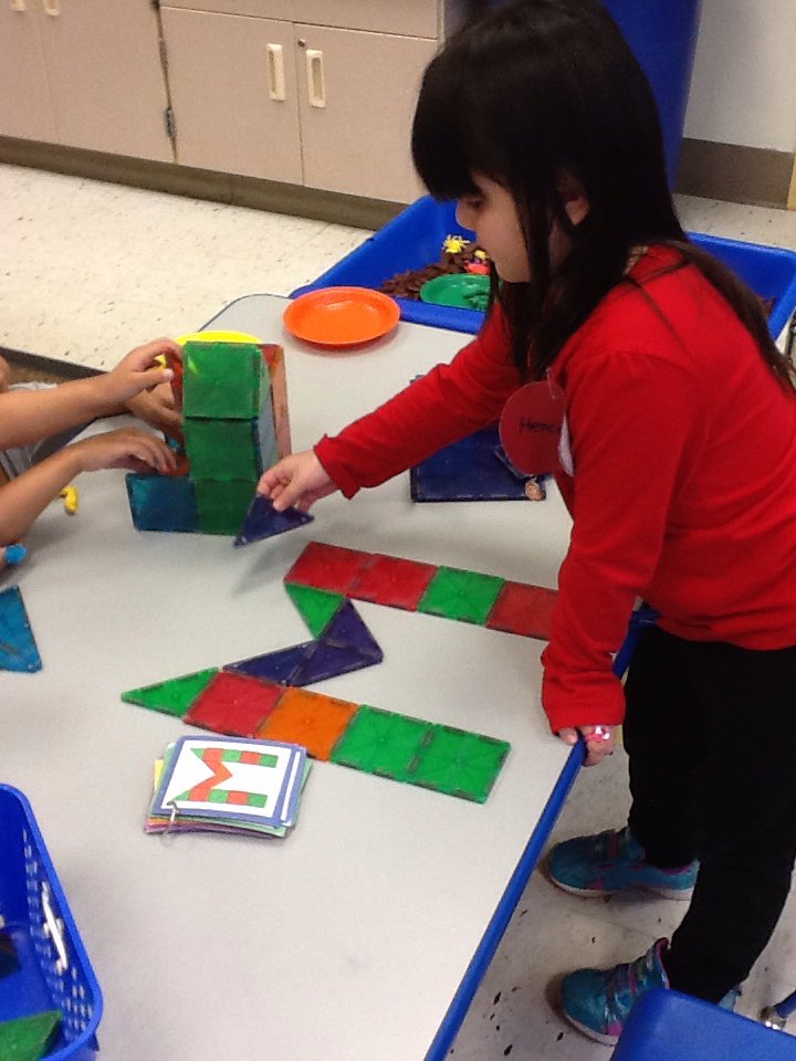 PreKRocketeers's tweet image. Working on learning our letter names using manga tiles during centers! #tieredinstruction