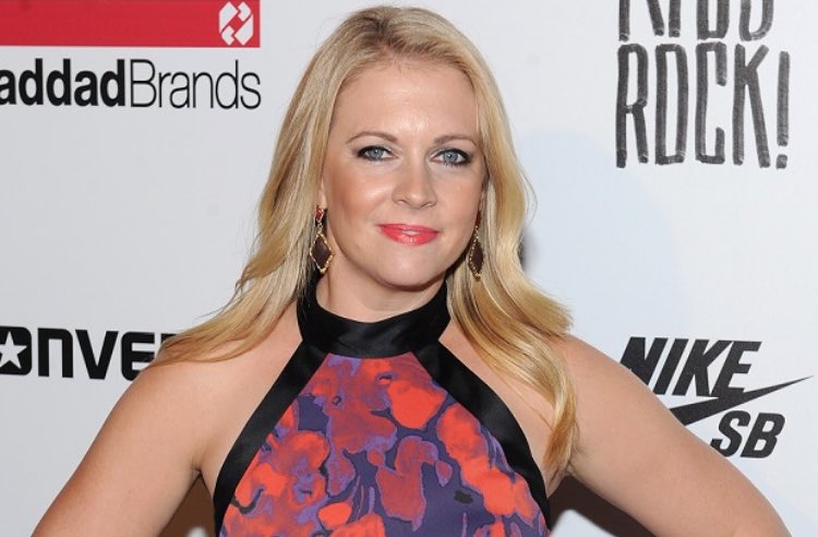 Wishing a very happy birthday to Melissa Joan Hart hope you have magical day 