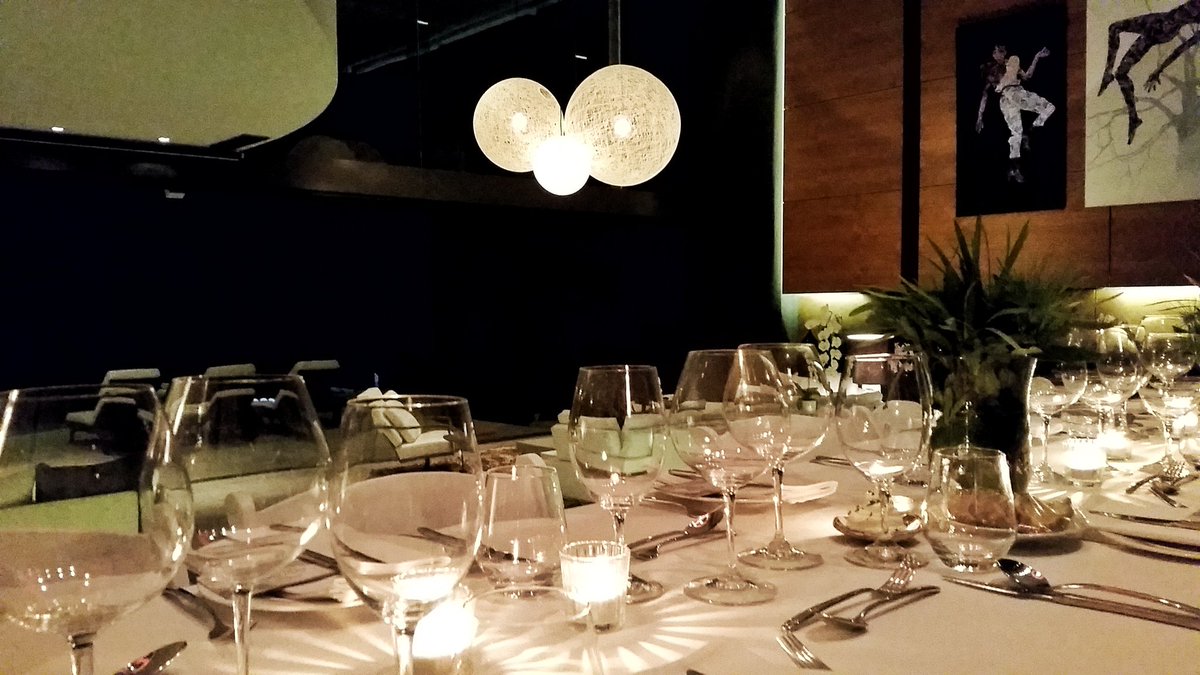 An elegant evening of great food and stunning <a href="/creationwines/">Carolyn Martin</a> in a jaw dropping Clifton setting. <a href="/RiedelSA/">Riedel South Africa</a> <a href="/inresidencebypb/">In Residence</a> #sommlife