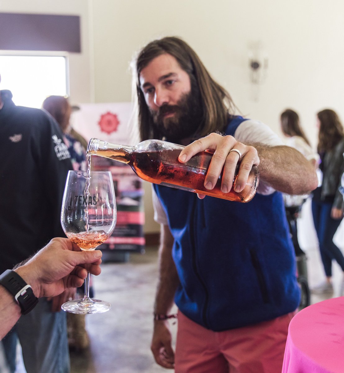 Check out <a href="/SpicewoodWine/">Spicewood Vineyards</a> &amp; their talents if you didn't @ TWR! Ron Yates poured their 2016 Rosé Blend: 80% Mourvedre, 20% Cinsault #rose