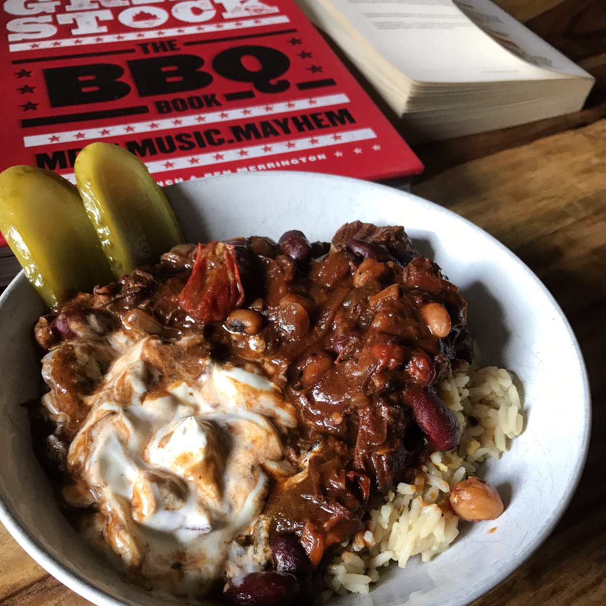 Nigels73's tweet photo. Some killer #hillbillychilli using @grillstock recipe. Made with leftover silverside &amp; ox cheek from #berrowbeef #bloodylushmind #foodporn https://t.co/oFLaRZqrrV