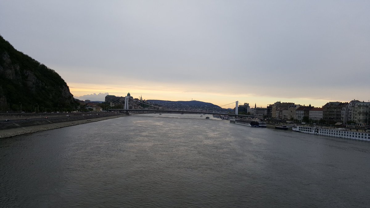 AlisterRoss1's tweet photo. Well Hungary you have been amazing! Awesome view over the Danube on our way back from a thermal bath. Ready for dinner! #explorerbelt https://t.co/b5FTdZ3nqP