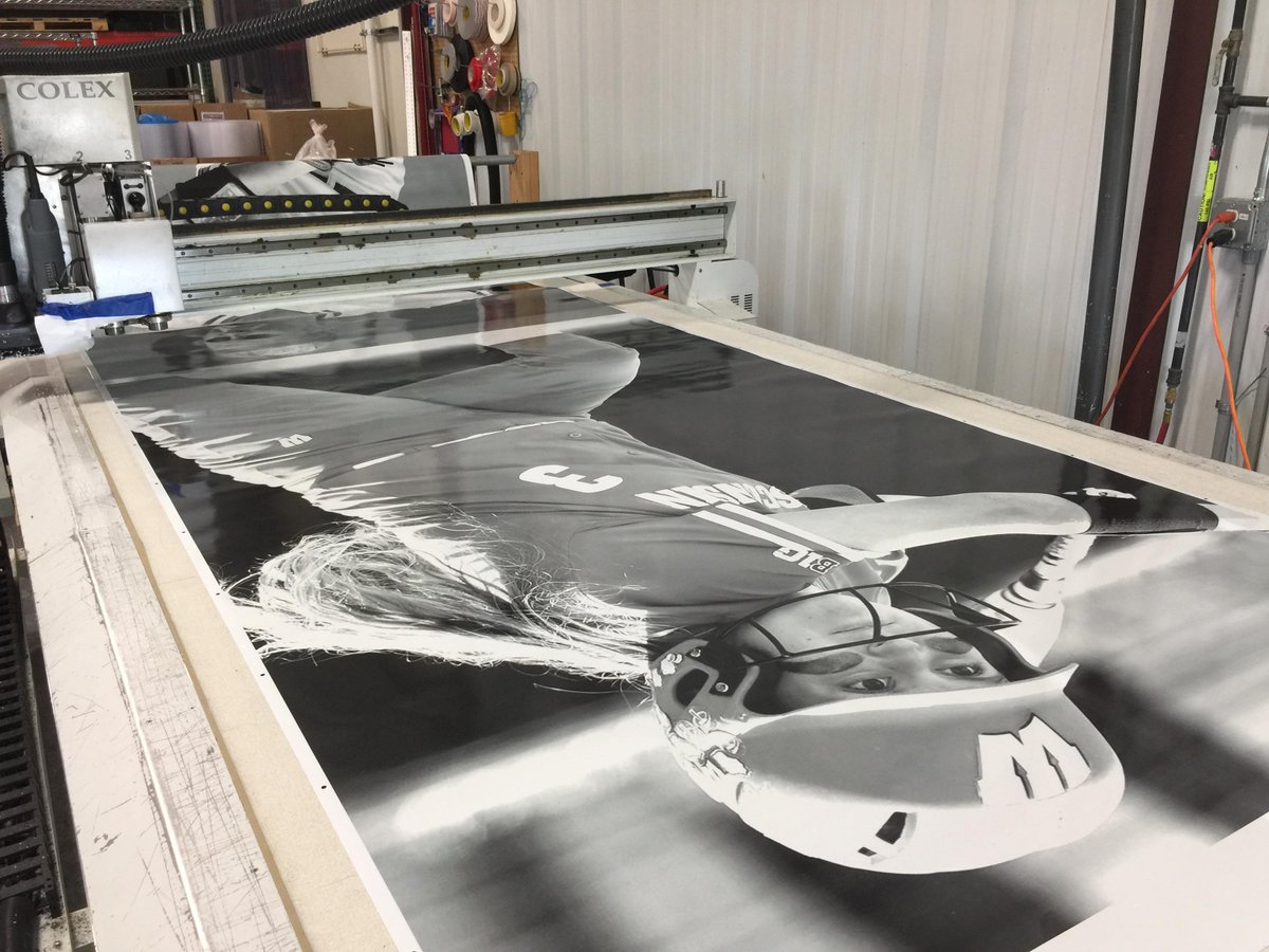ThysseDesign's tweet photo. A larger-than-life Badger Softball player being prepped for a new home at Goodman Diamond.
#design #experiential #wisconsin #softball https://t.co/2kZyGtW9f6