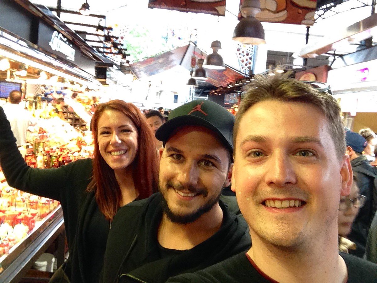 mechanimalmusic's tweet photo. Great day hanging out with @SonicEntityLive & Tatjana #mechanimal #sonicentity #imaginarium #psytrance #barcelona https://t.co/kPKlCEGRvr