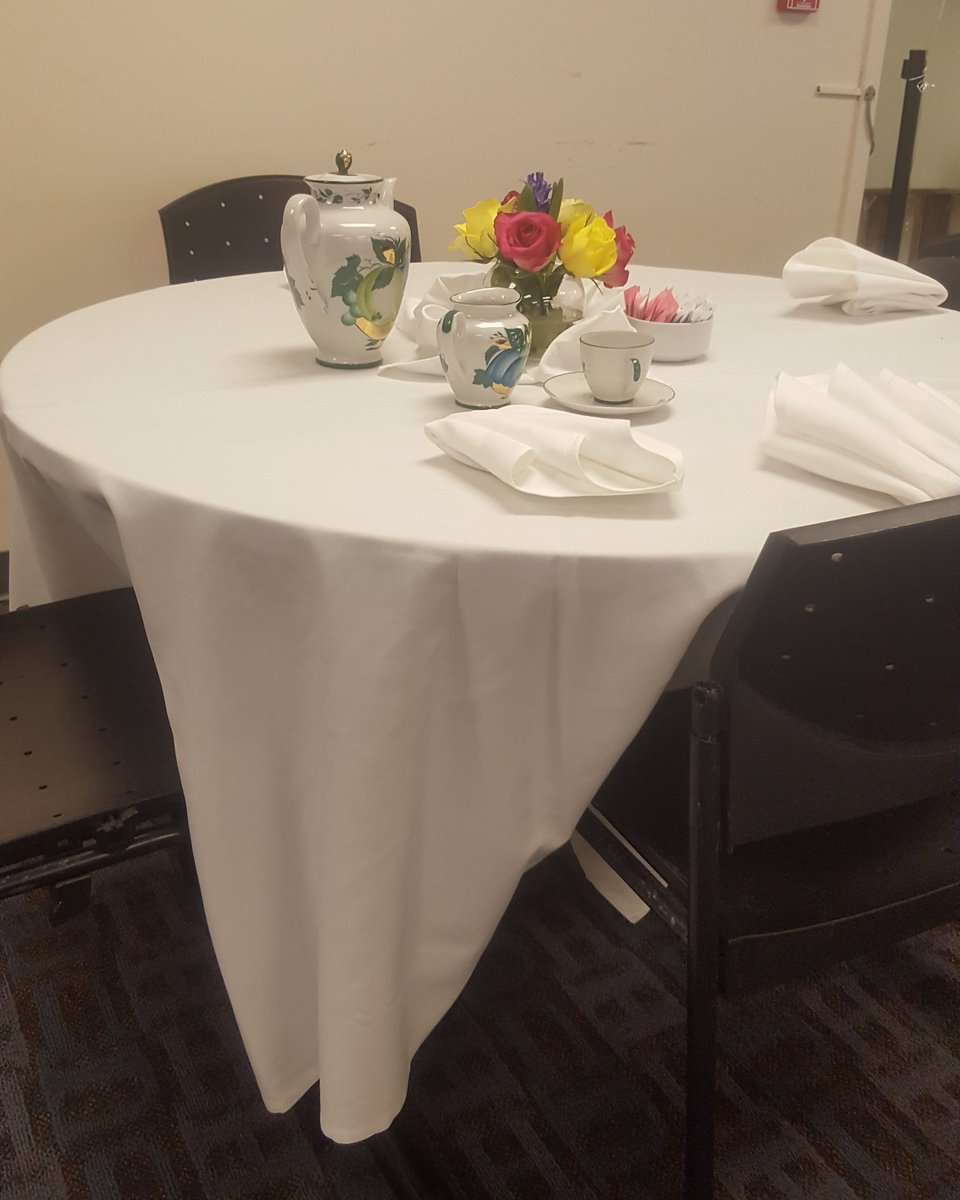 carlarjenkins's tweet image. Attending @TheBOSSNetwork High Tea party. #BOSSConnect @HUBookstore