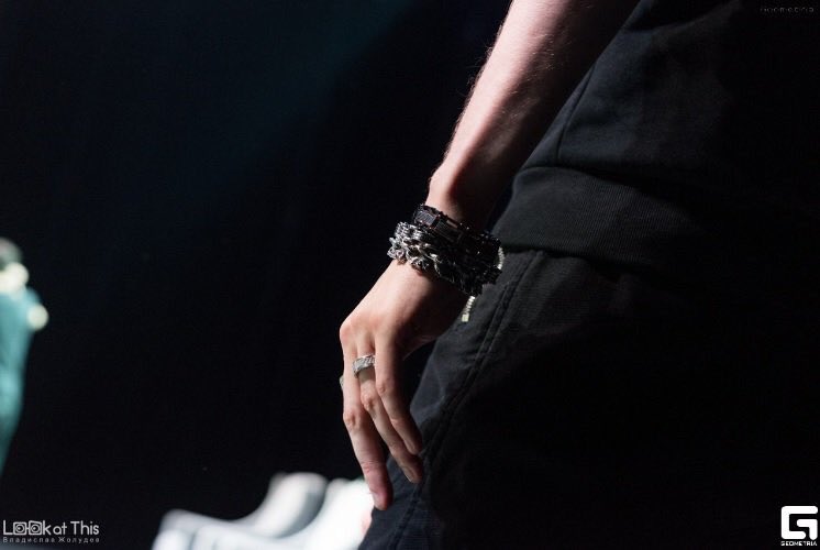 Debbi3_e's tweet image. #ФайнисФолловитКаждого #ПрестолистыФолловятТви #ПеченюшкаФолловитКаждого