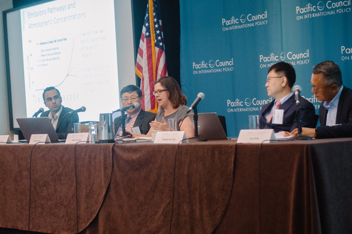 PacCouncil's tweet photo. Clean energy is an area for #SouthKorea to show leadership, @katenrg of @Paulsoninst said at #SeouLA: https://t.co/FaFIgnYmfM https://t.co/dcySX1OUPR
