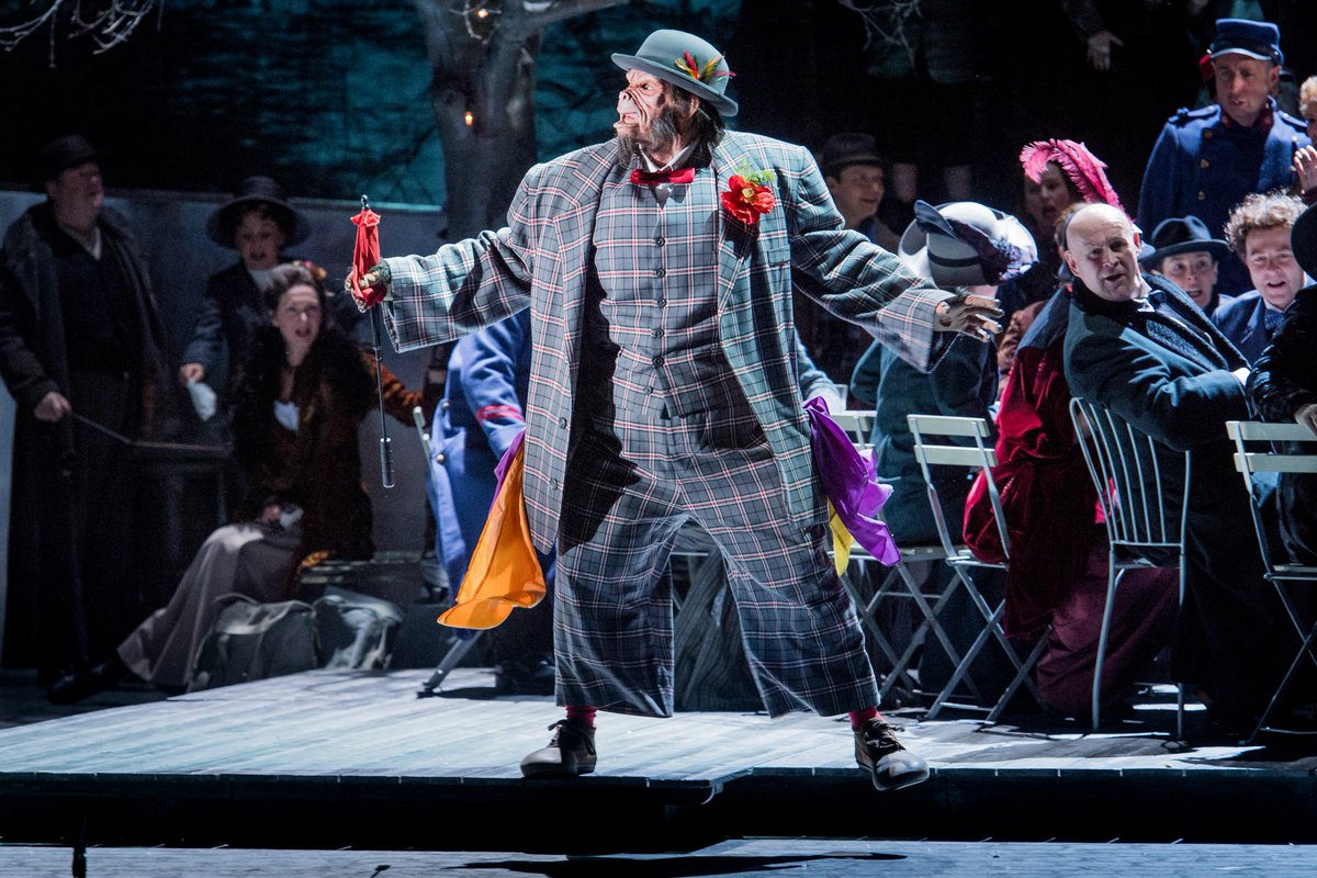 OperaCenCymru's tweet photo. Rydym yn argymell La bohème fel opera cyntaf, darllenwch am brofiadau opera cyntaf aelodau staff WNO #newtoopera https://t.co/iQSPHUdRVX https://t.co/pJ2sUUCj65
