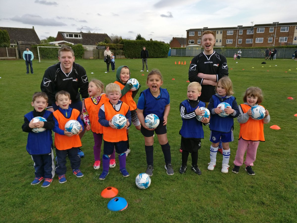 tinytigersfc's tweet photo. Fun at their first Tiny Tiger session! https://t.co/8YdyQTEjh5