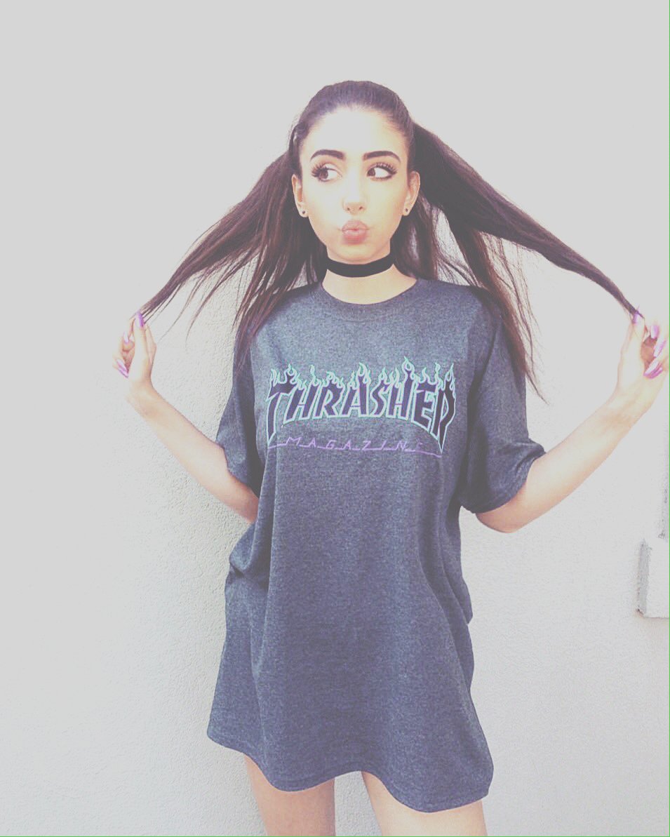 StackExclusive tweet media