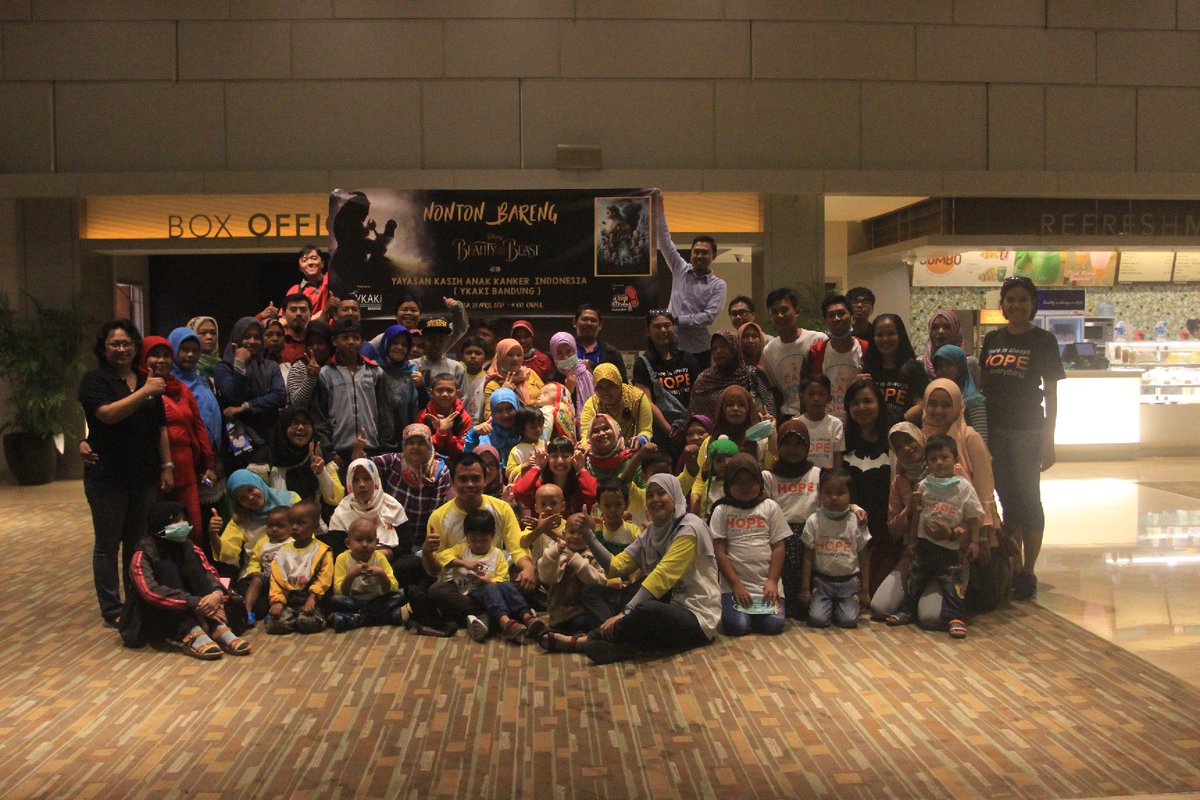 YKAKIBdg's tweet photo. Nonton Bareng film #BeautyandtheBeast with YKAKI Bandung - Supported by : KickAndy Foundation https://t.co/waDTLFELp1