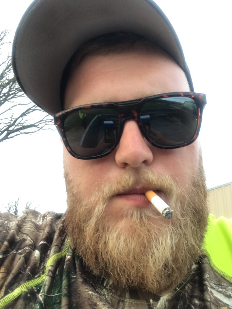 FrickyP2011's tweet photo. @OldGart Mama didn't raise no quitter! https://t.co/StWmc6Zree