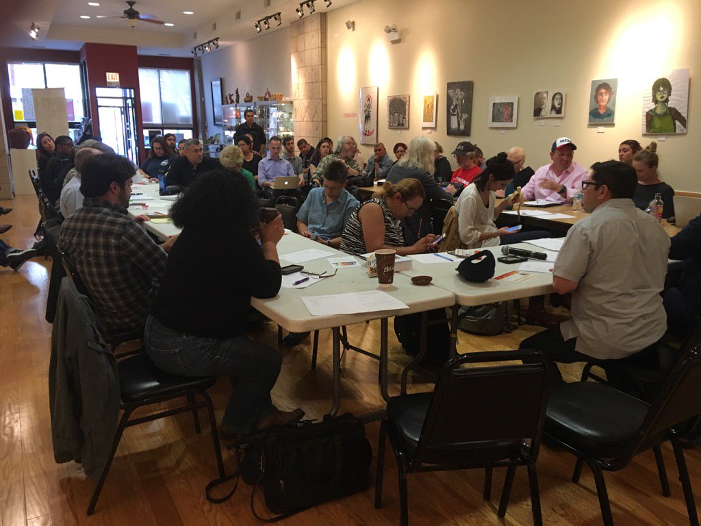 jmujicam's tweet photo. Ya son 108 organizaciones llamando al paro y marcha el 1 de Mayo ! #chistrikesback #chicagocontraataca https://t.co/9bLWDgKI5V
