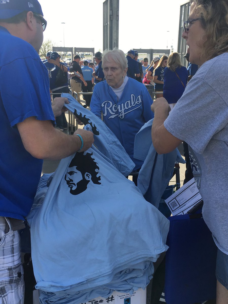 Royals's tweet image. Our first #TShirtTuesday of the year is underway with our @TheRealHos35 tee! #RaisedRoyal