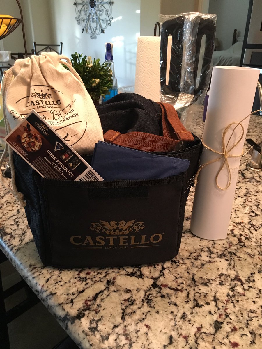 lonaday's tweet image. Thank you @CastelloUSA for my awesome gift set! I can't wait to use it! @JoshuaJHager
