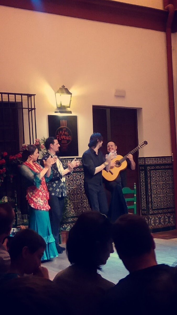 xinyen's tweet photo. day 7 - visited the metropol parasol, largest gothic cathedral and watched flamenco dancing in seville, spain. https://t.co/GEMKtxtcKx