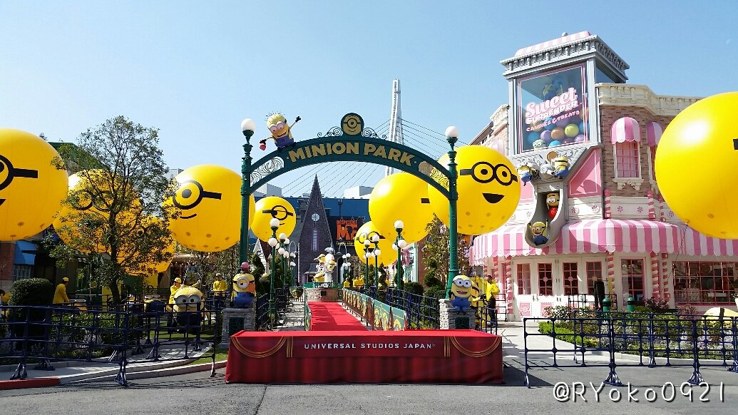 USJ_camera's tweet photo. ミニオンパーク
10:30よりオープニングセレモニー
ポップコーンバケツはセレモニーが終わり次第の販売です

#USJ
#ユニバ
#Minions https://t.co/eEuVuNYaV6