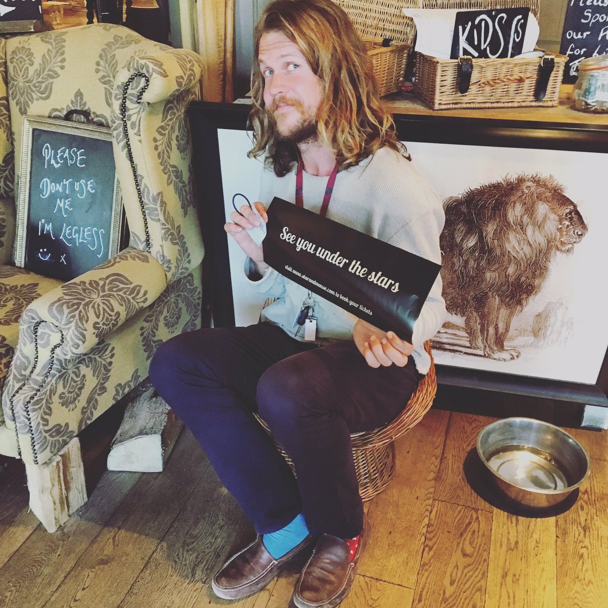 Helping <a href="/StarandMouse/">Star & Mouse</a> with flyers today <a href="/Redliongrant/">RedLionGrantchester</a> <a href="/WhatsOnCam/">What's On Cambridge</a> #films #openair #Cambridge #excited #stars