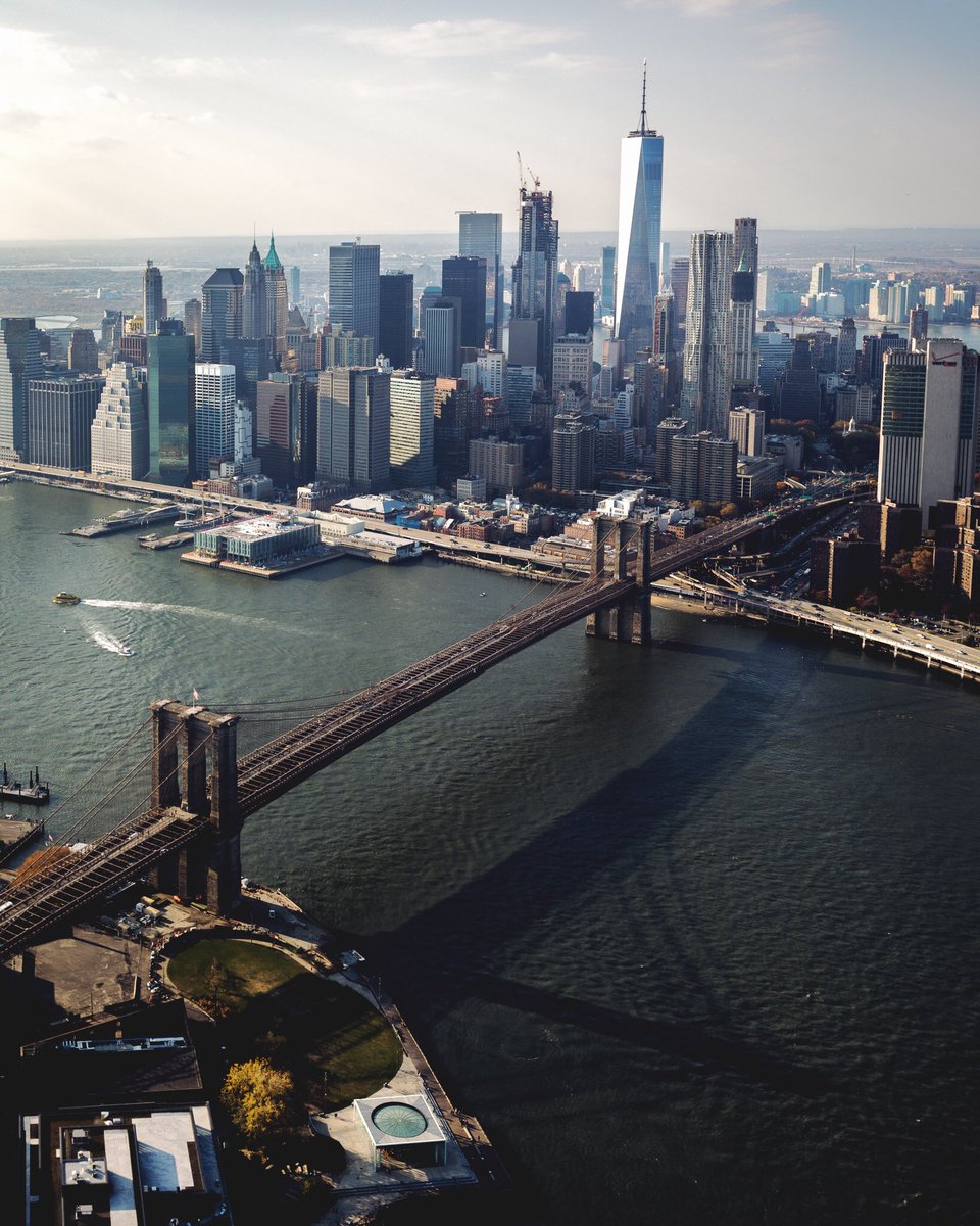 BEH0LDINGEYE's tweet photo. Light it up @NYonAir @FlyNYON @nycfeelings @CanonUSAimaging #canonbringit @NYC @Complex @TravelMagazine @NYCDailyPics @EverythingNYC https://t.co/FoVXDiyvUn
