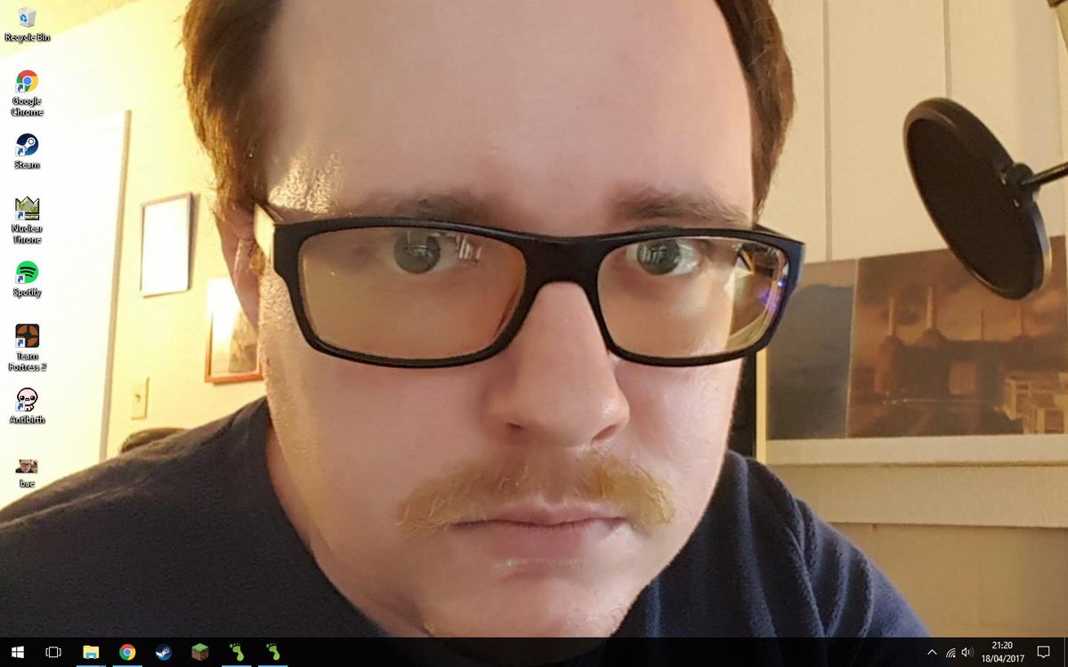 Alex tweet media