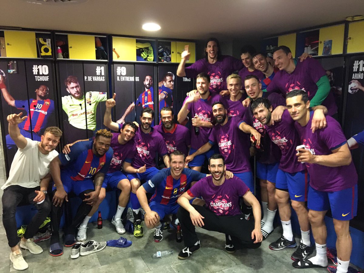 CAMPIONS DE LLIGA!!✋🏼+✌🏼 seguides! INCREÏBLE EQUIP!!  <a href="/FCBhandbol/">Barça Handbol</a> 🔴🔵🏆
