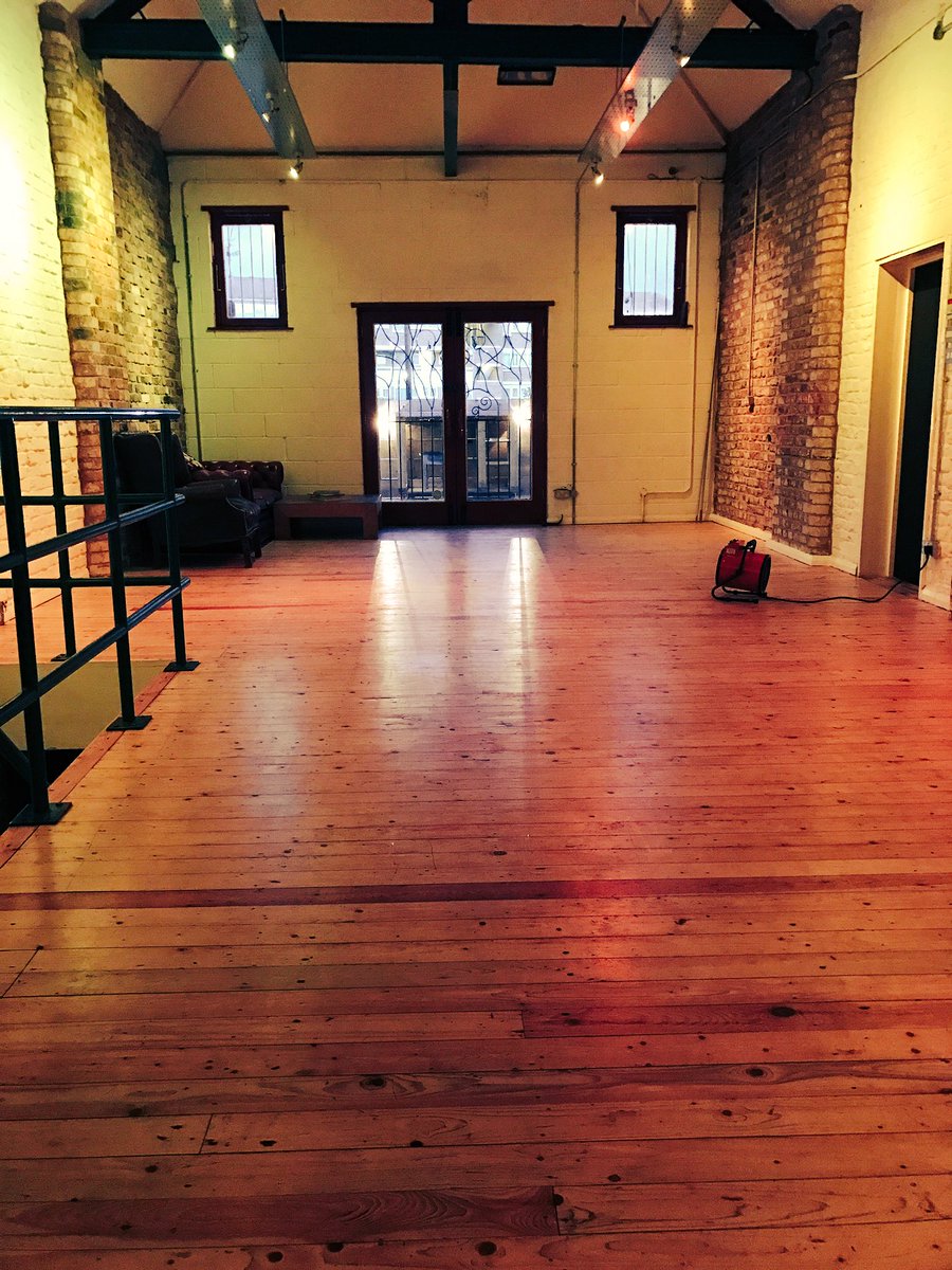 WusiSpace's tweet photo. Join us for #urban #yoga at #wusispace_events Wed 6:15-7pm. It's a midweek rejuvenation with Oz! #hackney #health #breath #stretch #namaste https://t.co/ThY3zJNQoO