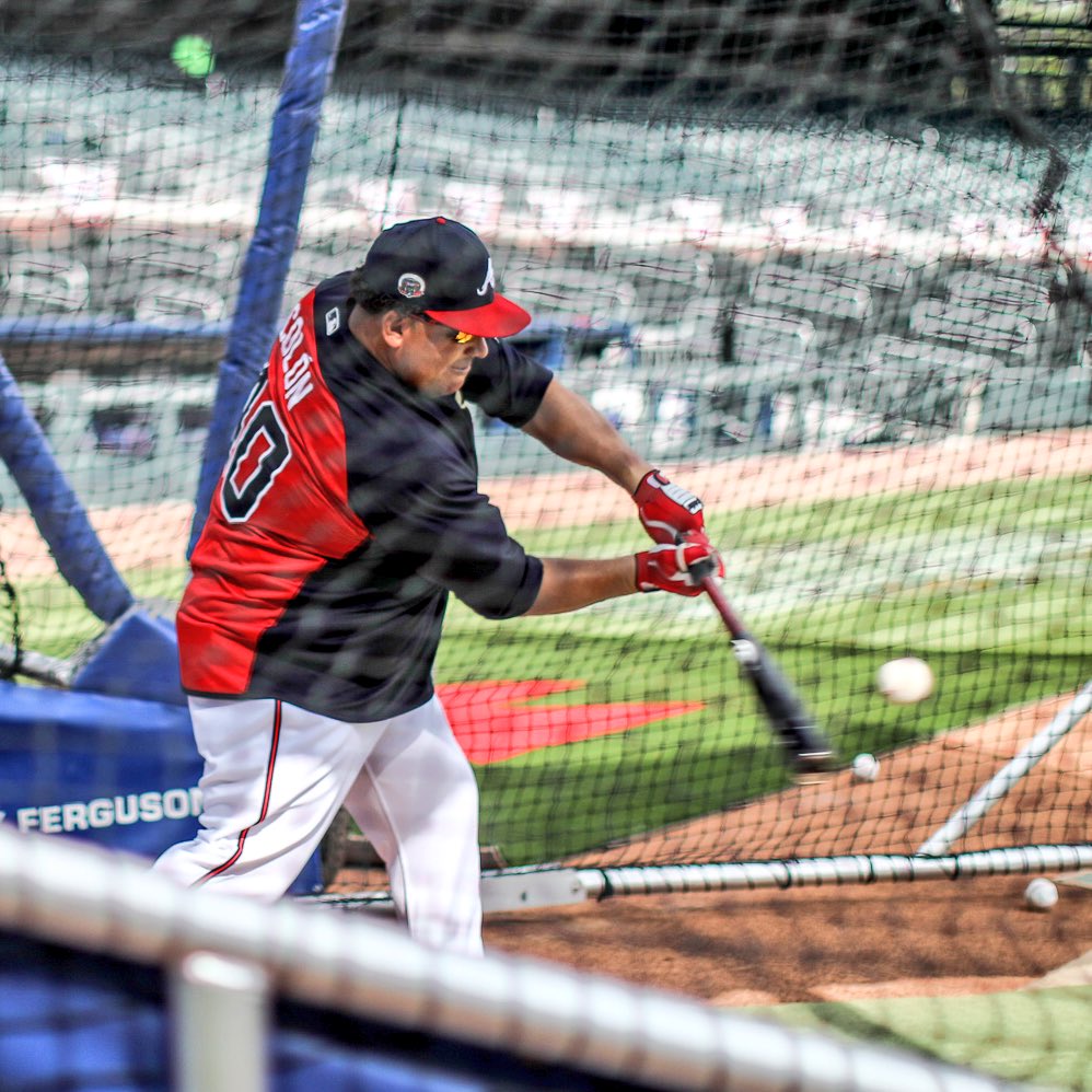 Braves's tweet photo. Slugger. #ChopOn https://t.co/oGVaXgVc9W