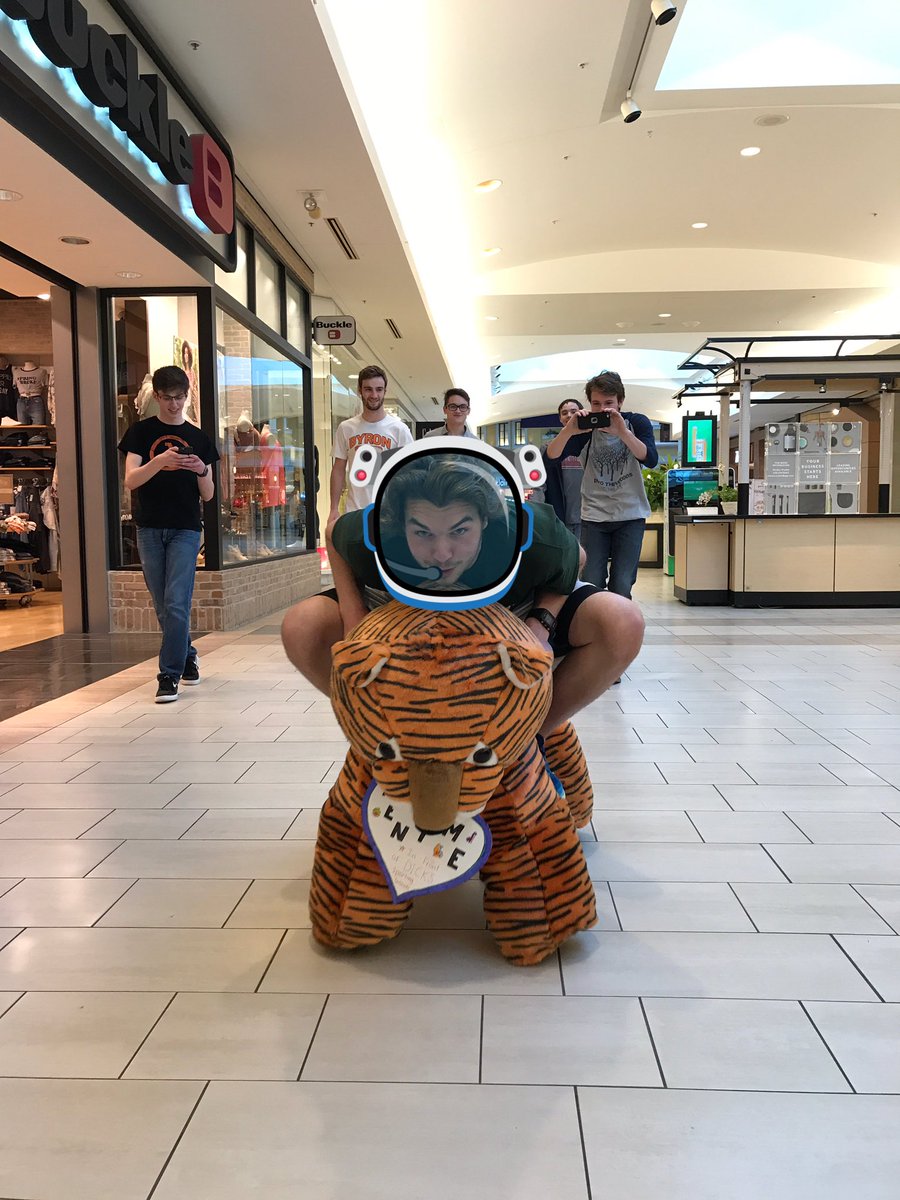 BHSWYSE's tweet photo. I'll just leave this here...@LucasJurasek #WYSETeamWarrior #SpaceTiger https://t.co/L8m8Ur7ywx