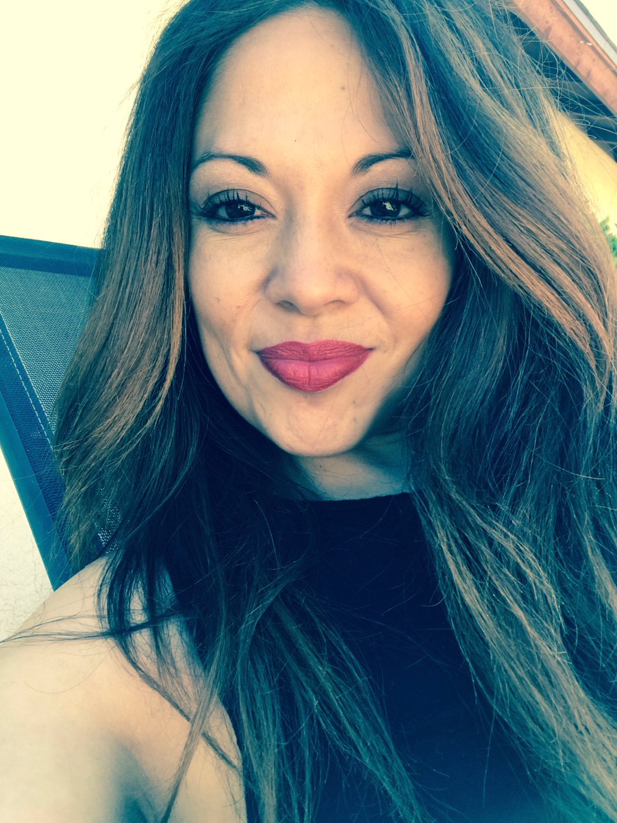 thelashleaf's tweet image. Do you want the perfect eyelash curl? Go to lashleaf.com, hit "Shop" and buy today.