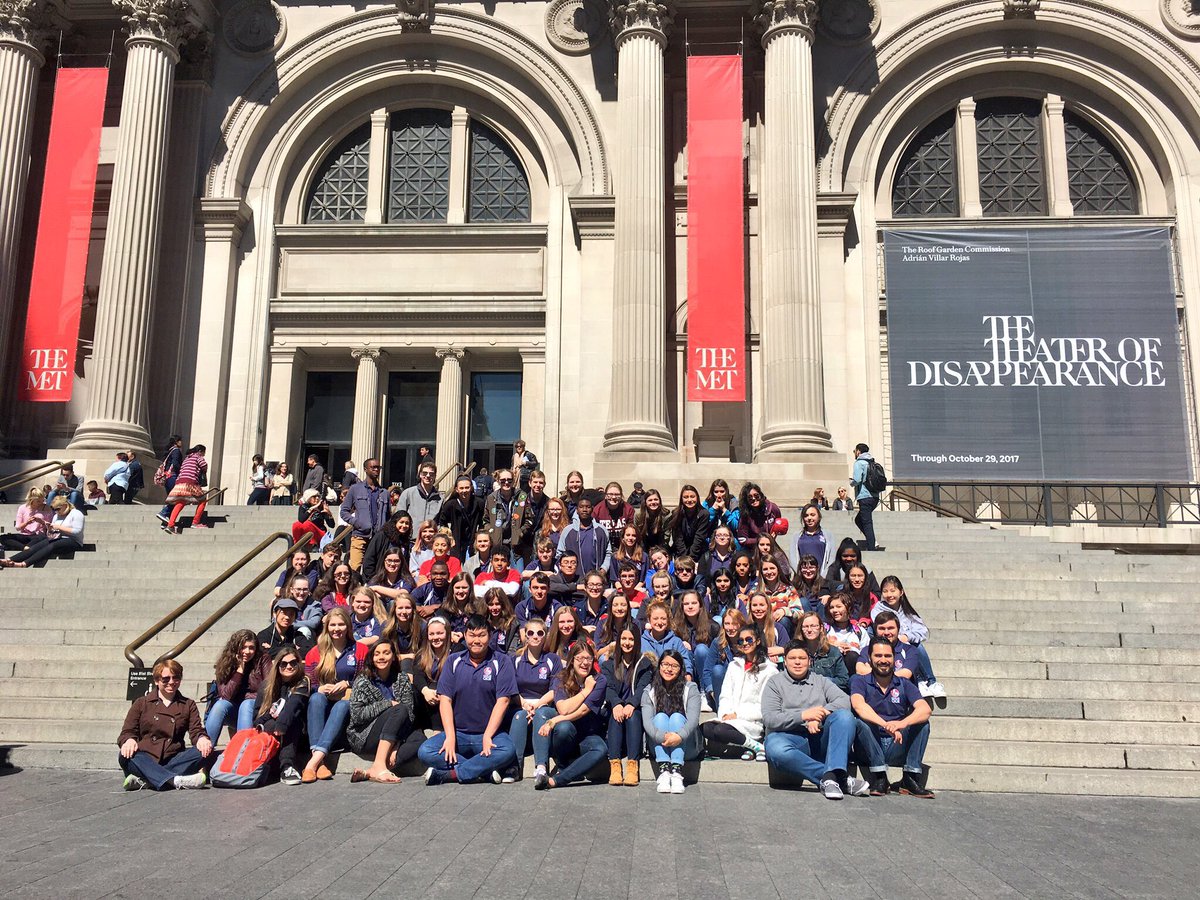 CLHSChoir's tweet photo. @metmuseum! #Carnegie2017 https://t.co/GrnFZw6quf