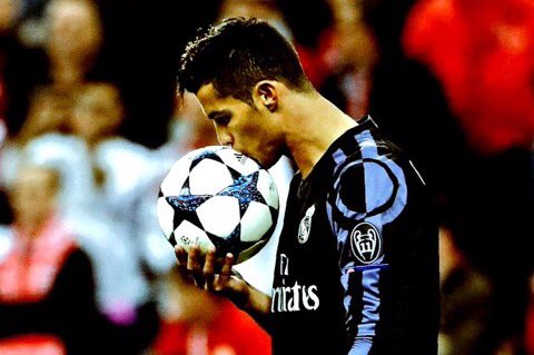 musicoloko7's tweet photo. CINCO goles al Bayern de Munich en una eliminatoria, (ninguno de penalti) el que no aparecia en los partidos importantes

#Hatersgonnahate https://t.co/JMgTqKwtpS