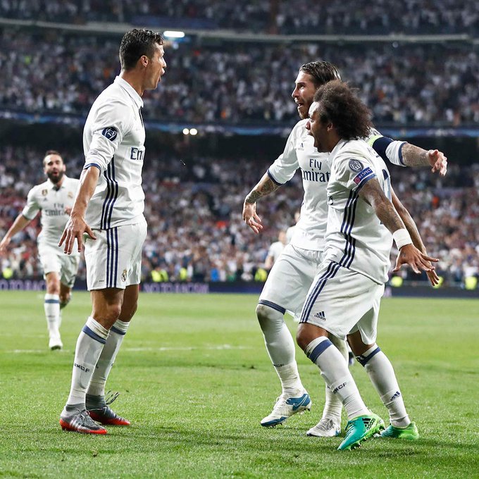 View image on Twitter