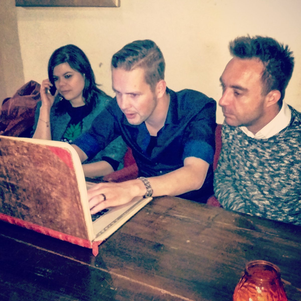 LoveBoatZwolle's tweet image. Een succesvolle vergadering vanavond met een aantal organisatoren van de Love Boat @LivingroomAnja. Binnenkort stellen wij ons aan u voor!