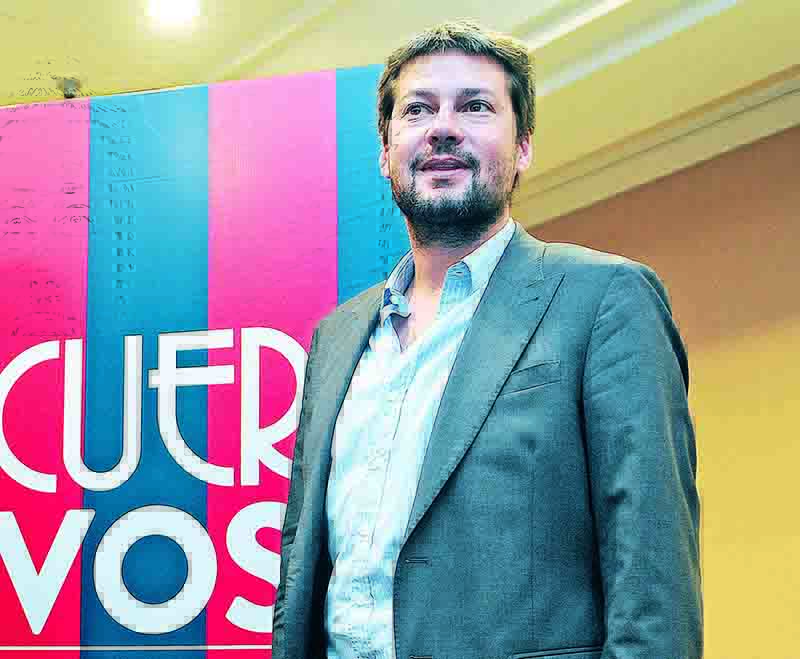 DonbalonAR's tweet photo. “@cuervotinelli quiso cambiar la realidad del fútbol argentino y no pudo” https://t.co/dRAFlOUYCa #UnRevolucionario #ComoFort #PeroDelFútbol https://t.co/8FChGysDCx