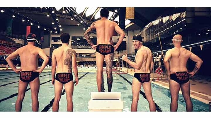 pbouvierfangirl's tweet image. Booty booty booty booty rocking everywhere. 😂😄
@simpleplan