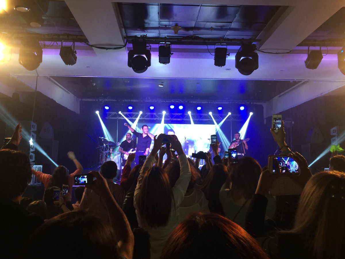ITVEventos's tweet photo. Algunas fotos de los shows de @LucianoPereyra en #Chile / Marzo 2017 #PuntaArenas #Temuco y #PuertoVaras. #TuManoTourChile https://t.co/NmrR1YFtVj