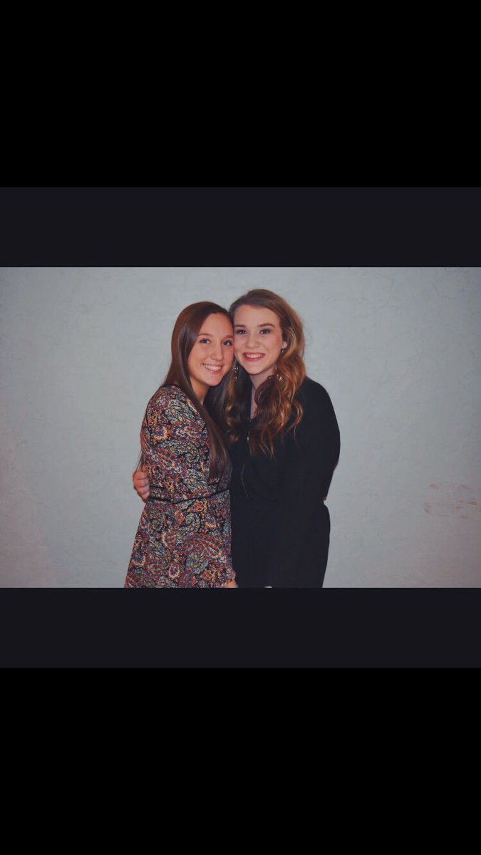SydneyDille's tweet photo. Happy Birthday Schnetty!! 🎉 I miss you 💕  @M_Schnet123 https://t.co/TWLFZTDGg5