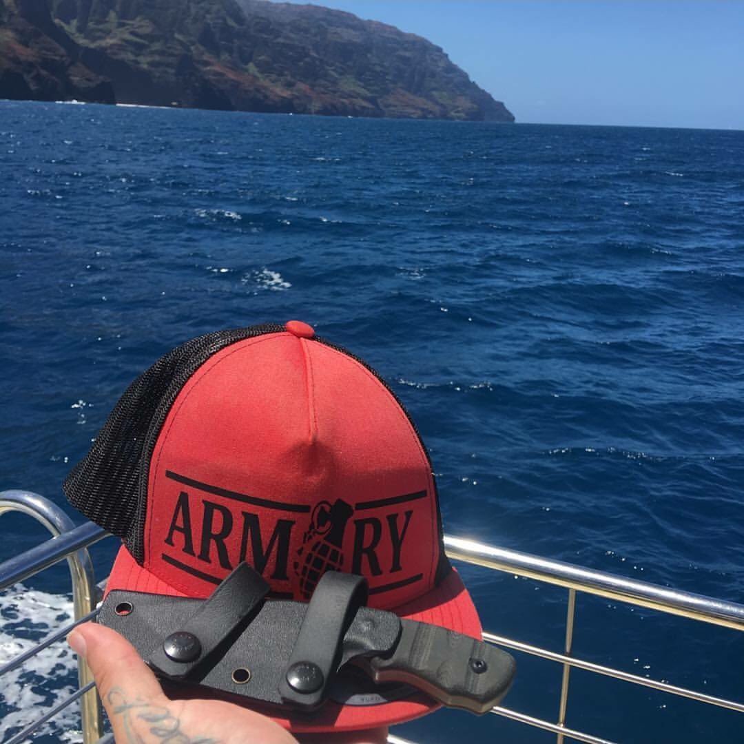 flagrantbeard's tweet photo. Customer photo in Hawaii.
#flagrantforerunner #EDC #edcwithstyle #ArmoryKauai #MadeInUSA #Blades https://t.co/Od4mDsiJmK
