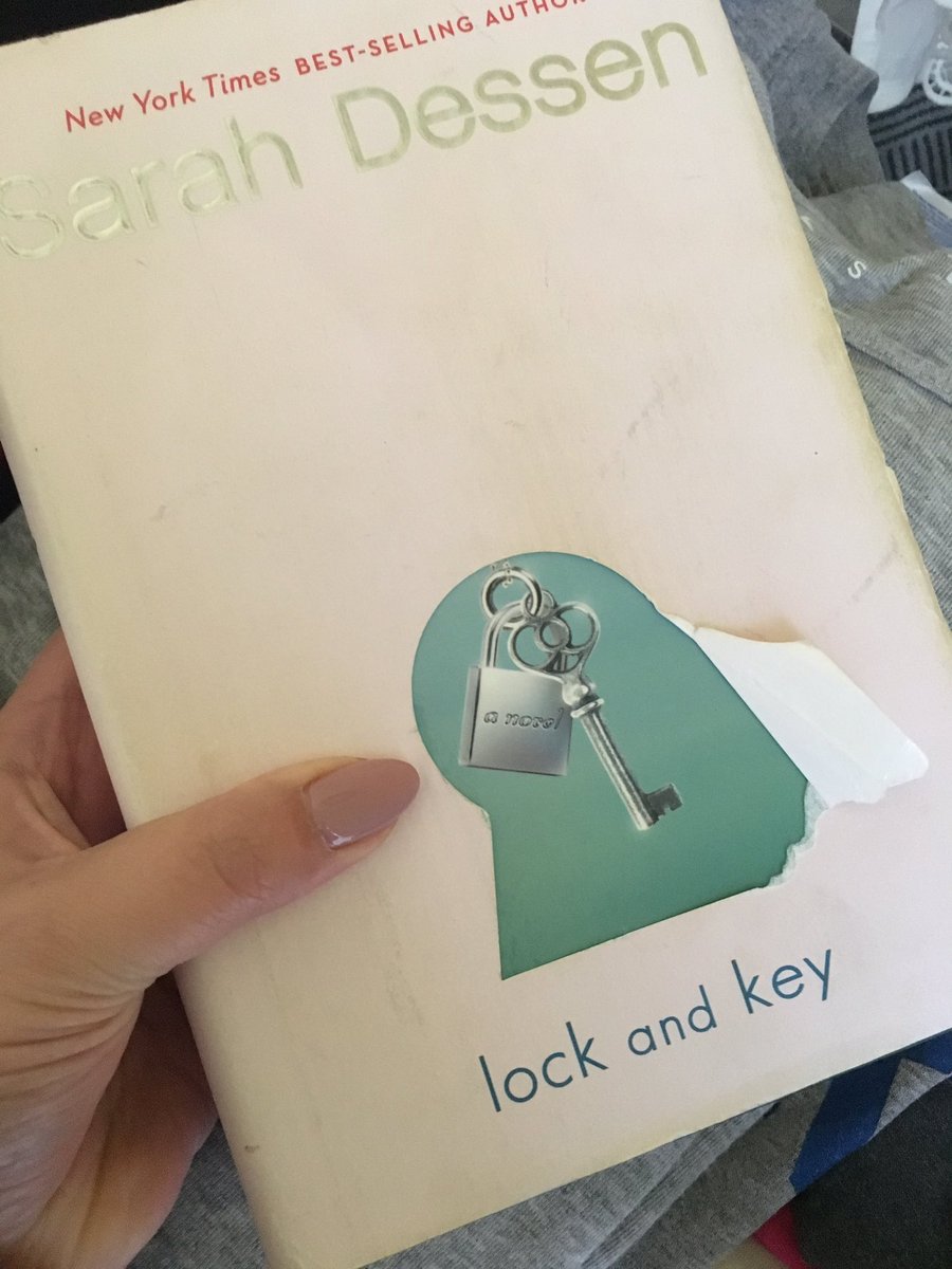 CTravierso's tweet photo. @sarahdessen rips easily? What ever do you mean! #wellused #wellloved #wellread https://t.co/FAnYPfmi1F