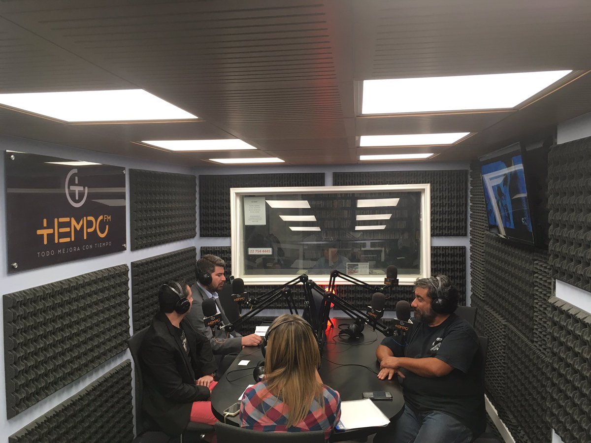 En vivo DR <a href="/fvasqueziturra/">Felipe Vasquez</a> en <a href="/TiempoMotores/">Calentando Motores❗</a> de @radiofmtiempo hablando de la Vendimia de Plaza Ñuñoa. 21-23 de abril!