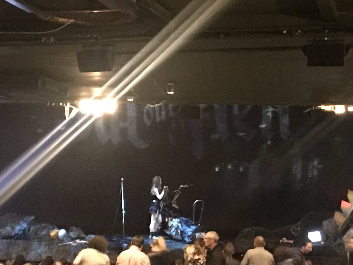 Charlhull's tweet image. Had such an amazing night @BatTheMusical 😍the cast was utterly amazing!!!! #canigoagainplease