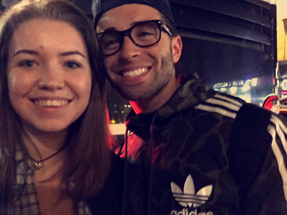 Becca_Cookson's tweet image. WHAT I ACTUALLY MET JAKE OMG 😍🙈 what a show 💃🏻 @jakemiller
