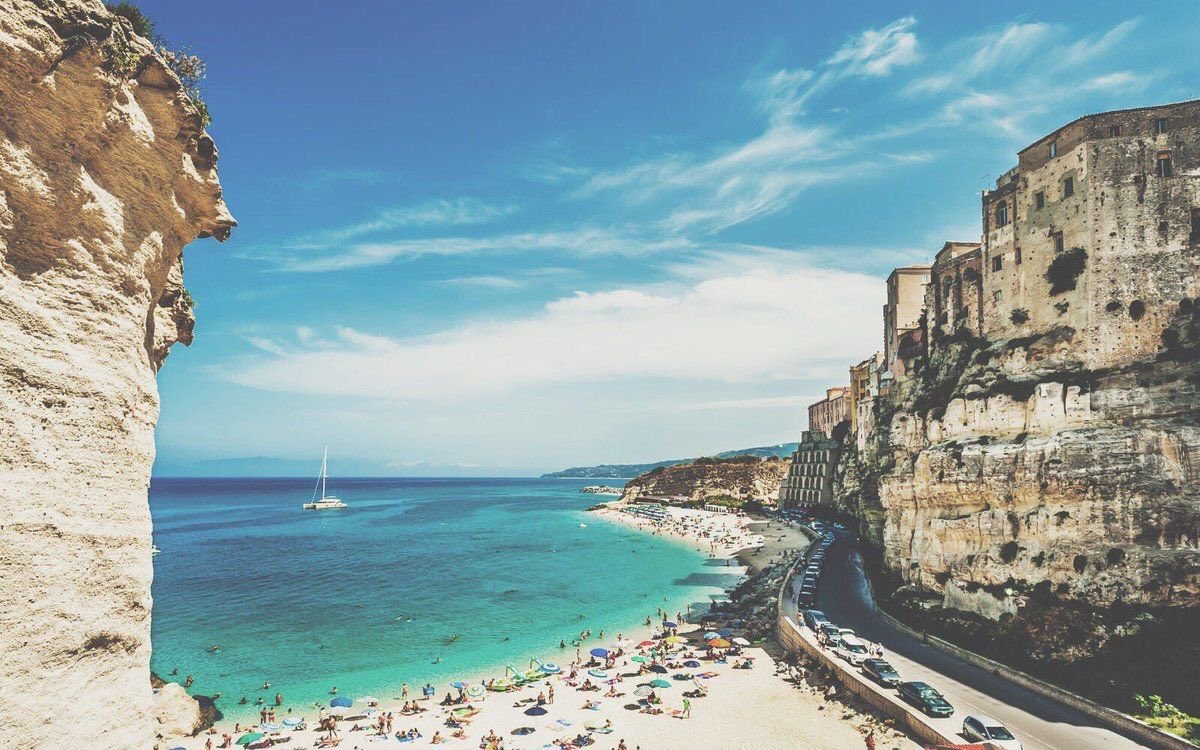 Photocromatico's tweet photo. Italia y sus playas mediterráneas 👌🏼 https://t.co/YZfzzRLYWV