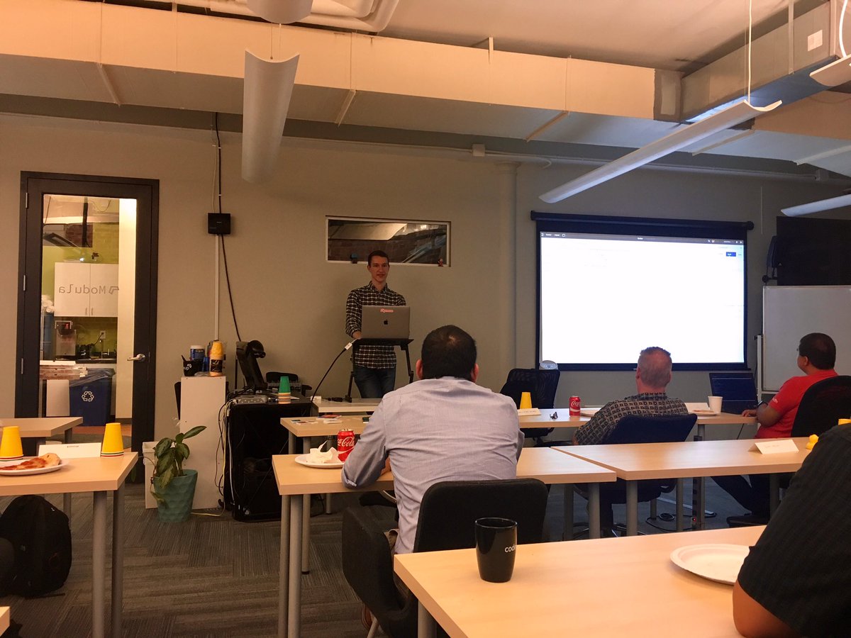 sawebdev's tweet photo. Daaaaaaaang! #AWSLambda https://t.co/xT0qwxbhNQ