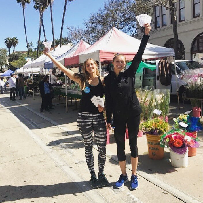 gauchosSWM's tweet photo. Community out reach at the farmers market today! Catch us around the community &amp; learn more about how to participate in our event! 🏊🏻‍♀️🏊🏼🎉 https://t.co/8CopBe2qqW