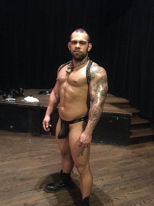 Photoshoot for IML with my bulldog boy @Lorenzoflexx. Eager to see the finished project https://t.co<a class="tags" href="/tag/lorenzoflexx">@lorenzoflexx</a><a href="/tag/cbxchastity"class="tags"><span>#cbxchastity</span></a>