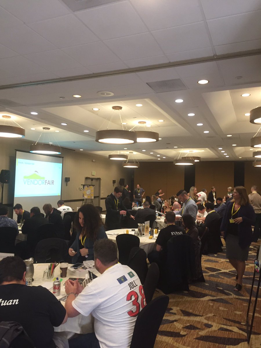 toddephx's tweet photo. Great day with the @Sprint4PacNW leadership team! Big things to come from this Region this year. #FoundationInPlace #Base #Accelerate2017 https://t.co/s8qsQk2LiM